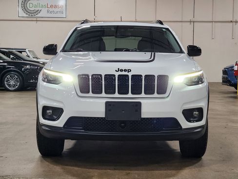 Used 2022 Jeep Cherokee Latitude w/ Sun & Sound Group image 2