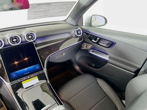 Certified 2026 Mercedes-Benz GLC 300 4MATIC image 21