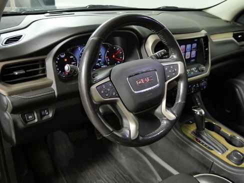 Used 2018 GMC Acadia Denali w/ Technology Package AWD/4WD image 14