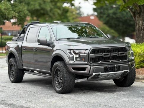 Used 2019 Ford F150 Raptor w/ Equipment Group 802A Luxury AWD/4WD image 4