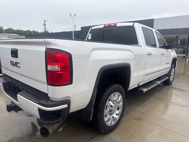 Used 2018 GMC Sierra 2500 Denali AWD/4WD image 4