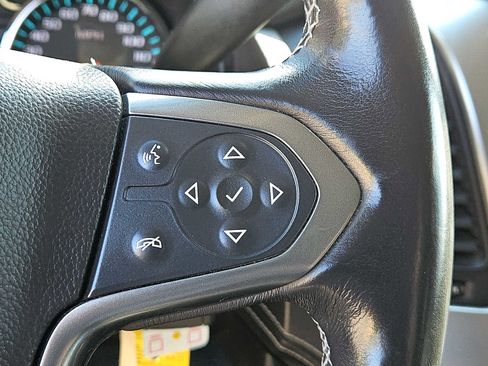 Used 2016 Chevrolet Suburban LS image 23