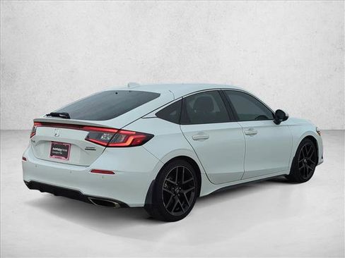 Used 2022 Honda Civic Sport Touring image 6