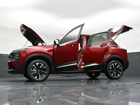 New 2026 Nissan Kicks SV w/ SV Premium Package AWD/4WD image 36