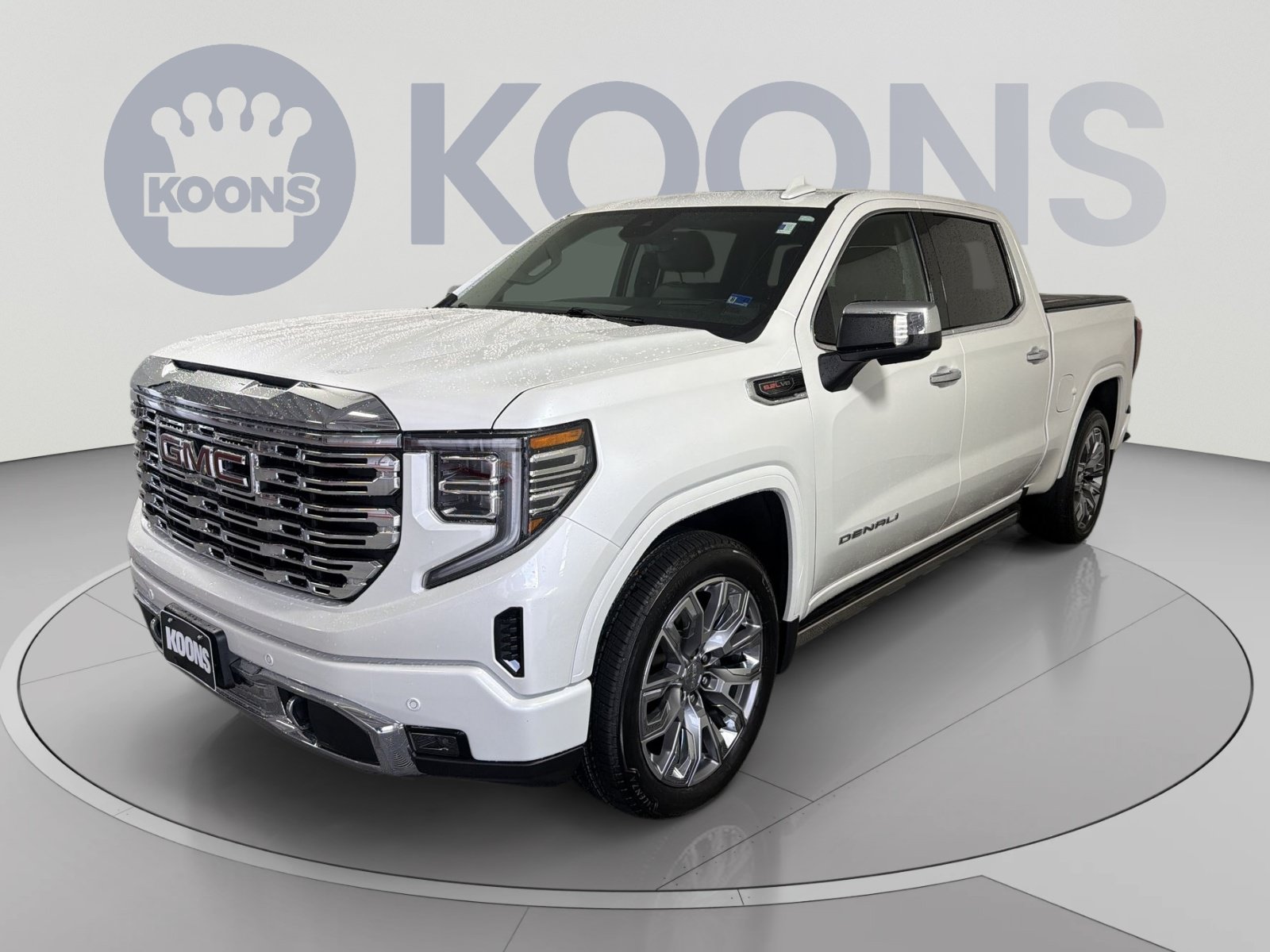 Used 2024 GMC Sierra 1500 Denali AWD/4WD image 1
