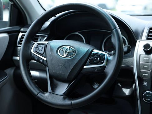 Used 2017 Toyota Camry XSE FWD image 12