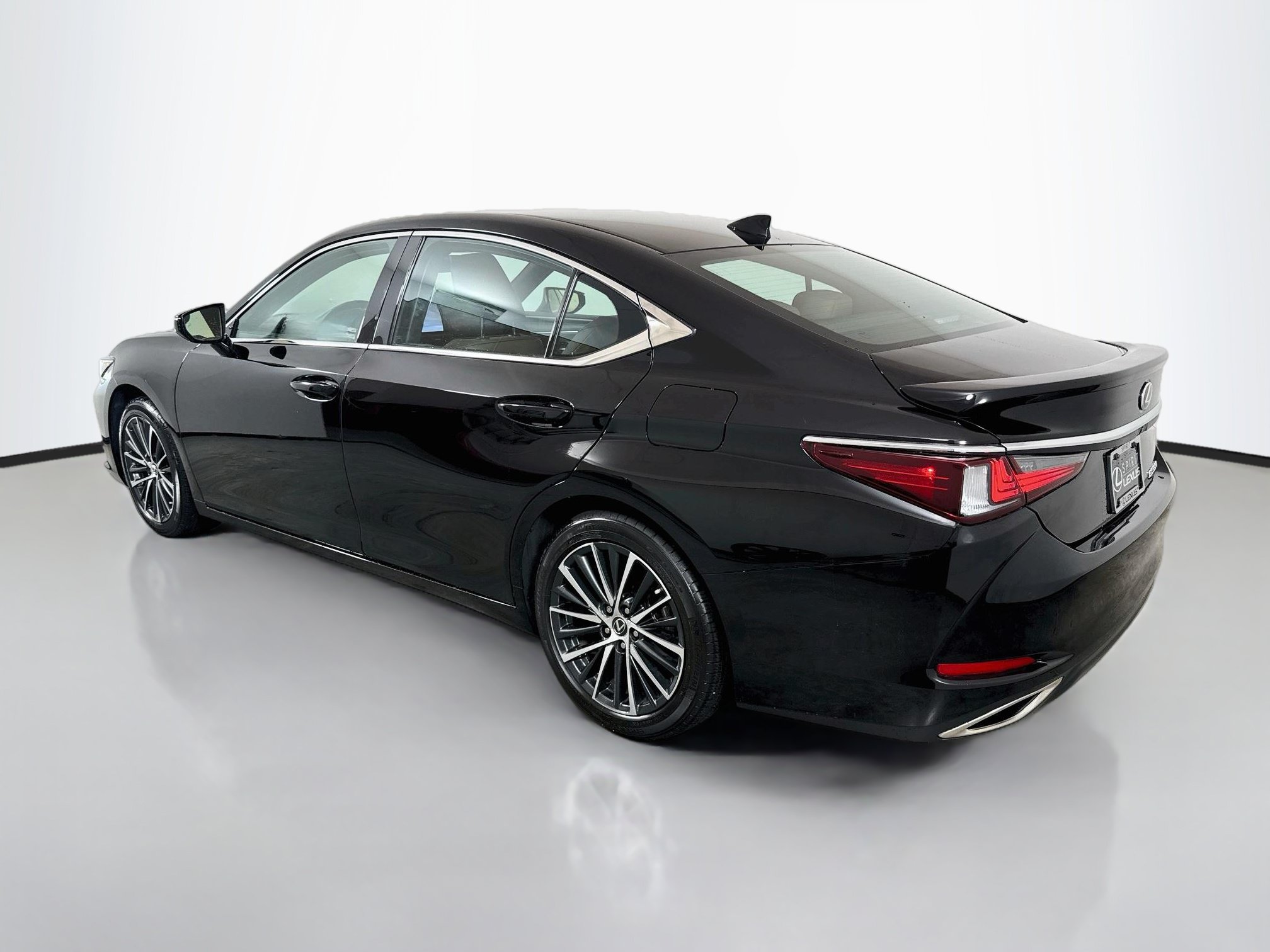 Used 2024 Lexus ES 350 w/ Premium Package FWD image 6