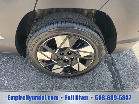Used 2024 Hyundai Kona SEL AWD/4WD image 12