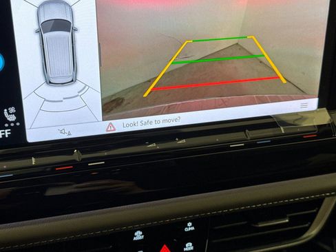 New 2026 Volkswagen Atlas SEL image 19