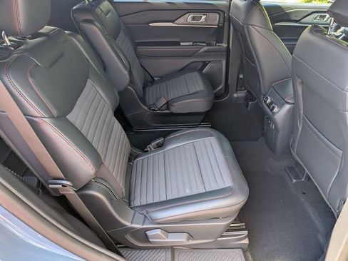 New 2026 Ford Explorer ST-Line AWD/4WD image 21