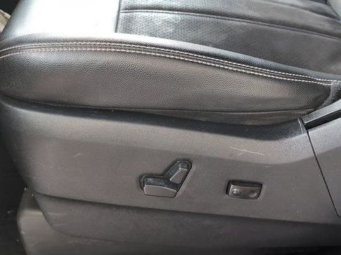 Used 2020 Dodge Grand Caravan SXT FWD image 5