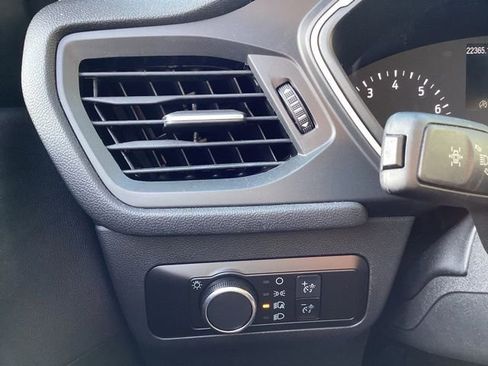 Used 2022 Ford Escape SE w/ Cold Weather Package image 35