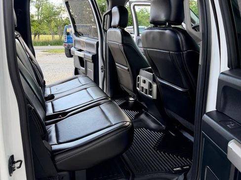 Used 2018 Ford F250 Lariat w/ Lariat Ultimate Package AWD/4WD image 19