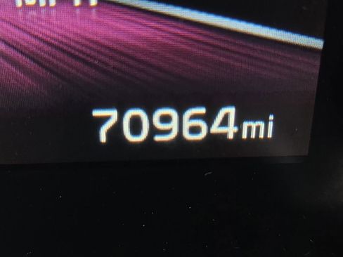 Used 2024 Kia Carnival LX image 23