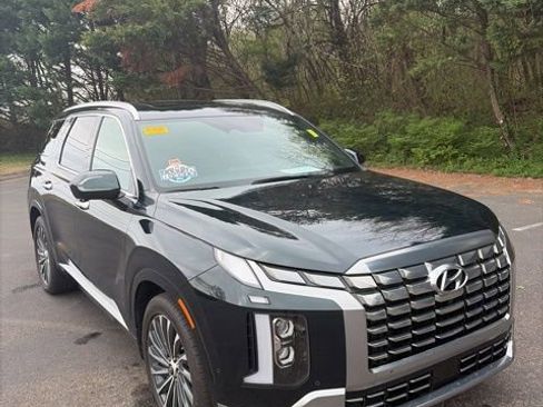 Used 2023 Hyundai Palisade Calligraphy w/ Cargo Package image 3