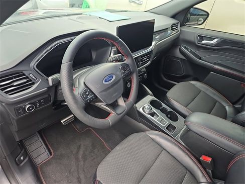 Used 2023 Ford Escape ST-Line Select w/ Tech Pack #2 image 19