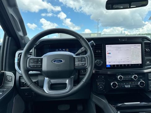 Used 2026 Ford F450 Lariat w/ Lariat Premium Package AWD/4WD image 14