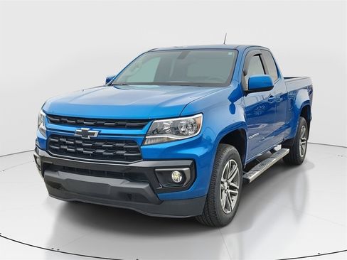 Used 2021 Chevrolet Colorado W/T w/ Custom Special Edition image 2