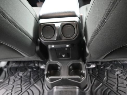Used 2022 Jeep Wrangler Unlimited Sport w/ Sun And Sound Package AWD/4WD image 27