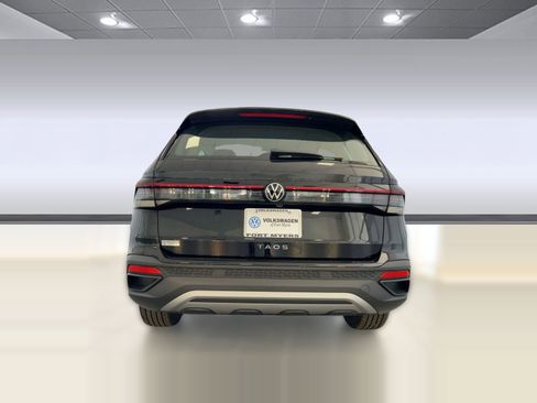 New 2026 Volkswagen Taos S image 10
