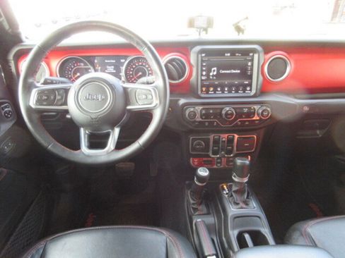 Used 2020 Jeep Gladiator Rubicon w/ Uconnect 4C Nav & Sound Group image 17