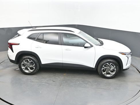 New 2026 Chevrolet Trax LT w/ Driver Confidence Package FWD image 35