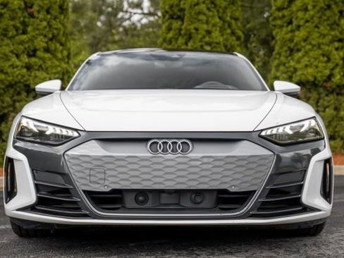 Used 2022 Audi e-tron GT Premium Plus AWD/4WD image 20