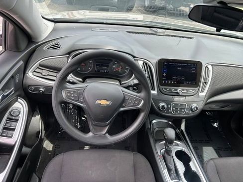 Used 2024 Chevrolet Malibu LT FWD image 28