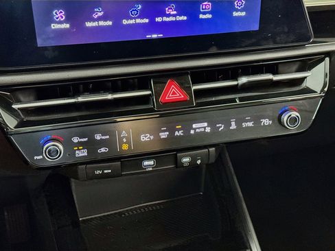 Used 2023 Kia Niro Wind w/ Wind Preserve Package FWD image 18