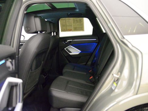 Used 2023 Audi Q3 2.0T Premium Plus w/ Premium Plus Package image 11