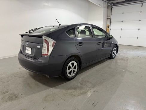 Used 2013 Toyota Prius One image 6
