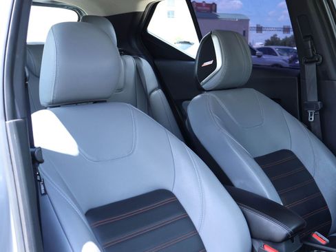 Used 2023 Nissan Kicks SR w/ SR Premium Package image 14