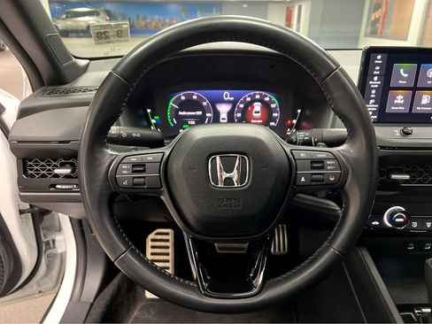 Used 2024 Honda Accord Sport image 11