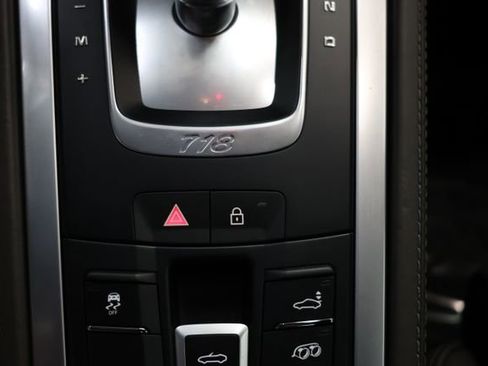 Used 2024 Porsche 718 Boxster S RWD image 90