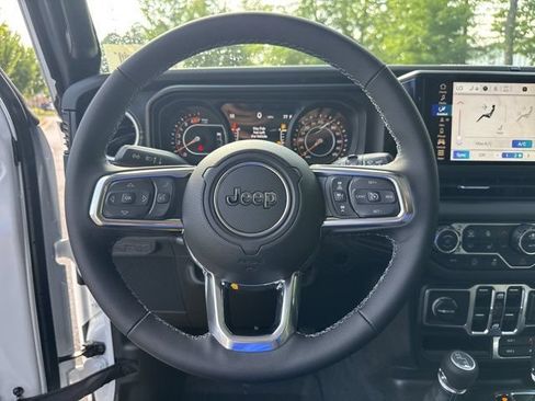 New 2026 Jeep Wrangler Unlimited Sahara AWD/4WD image 20