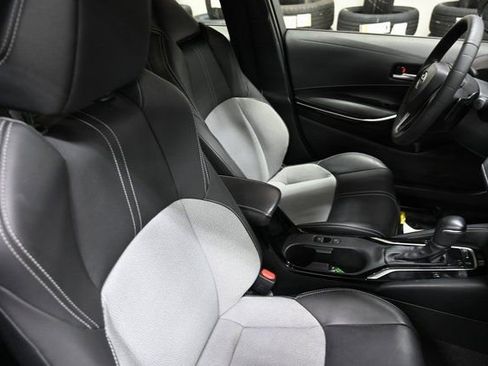 Used 2025 Toyota Corolla XSE image 9