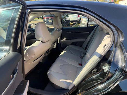 Used 2023 Toyota Camry XLE image 29