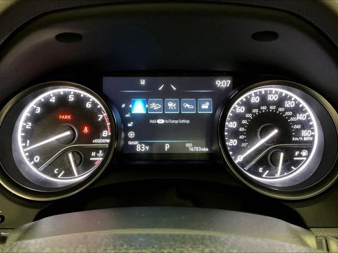Used 2023 Toyota Camry SE image 23