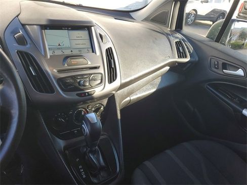 Used 2018 Ford Transit Connect XLT image 24