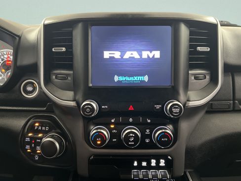 Used 2022 RAM 1500 Big Horn w/ Night Edition AWD/4WD image 17