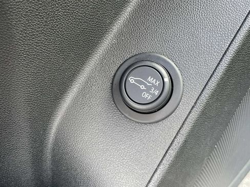 Used 2022 Chevrolet Equinox RS image 17