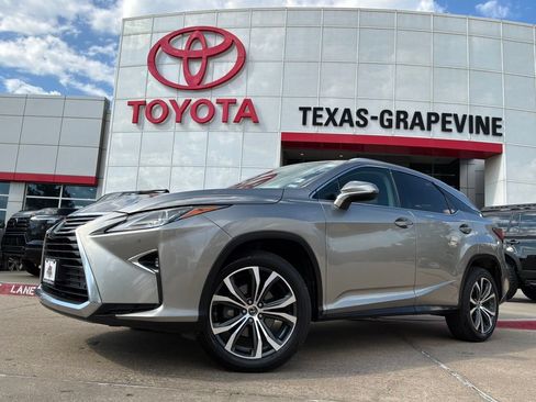 Used 2018 Lexus RX 350 FWD w/ Premium Package image 2