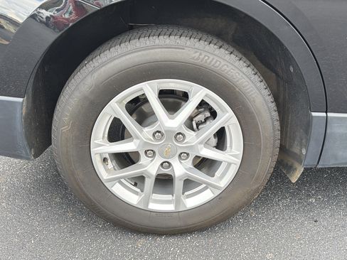 Used 2024 Chevrolet Equinox LT AWD/4WD image 17