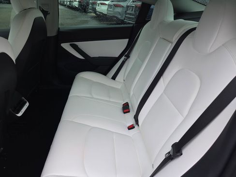 Used 2021 Tesla Model 3 Long Range AWD/4WD image 9
