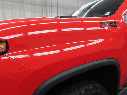 Used 2025 Chevrolet Silverado 2500 LT w/ Trail Boss Package AWD/4WD image 56