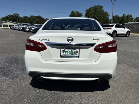 Used 2018 Nissan Altima 2.5 S w/ S Convenience Package FWD image 4