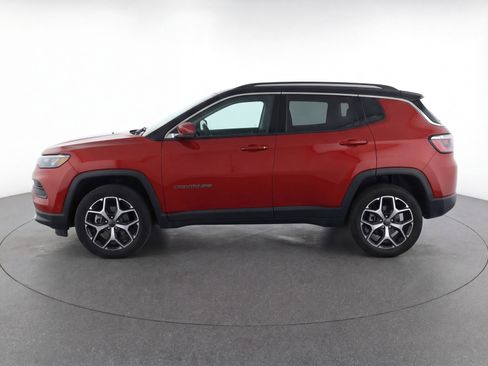 Used 2025 Jeep Compass Limited image 5