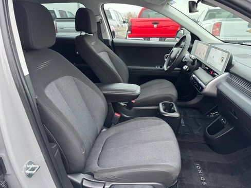 Used 2023 Hyundai Ioniq 5 SE image 8