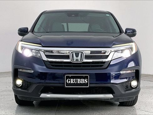 Used 2021 Honda Pilot EX image 3