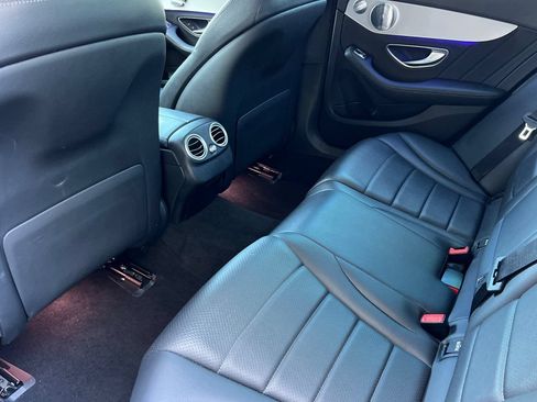 Used 2020 Mercedes-Benz C 300 Sedan image 4